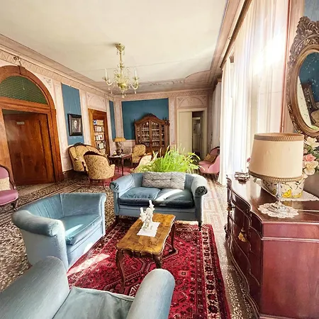 بيت للعطل Palazzetto Scodellari